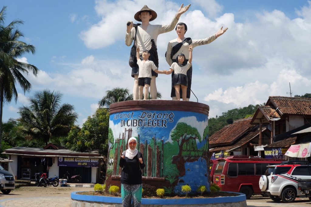 Suku Baduy Dalam Dan Tradisi Mempertahankan Budaya Pejalan Senja